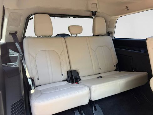 Used 2019 Ford Expedition Platinum AWD/4WD image 34