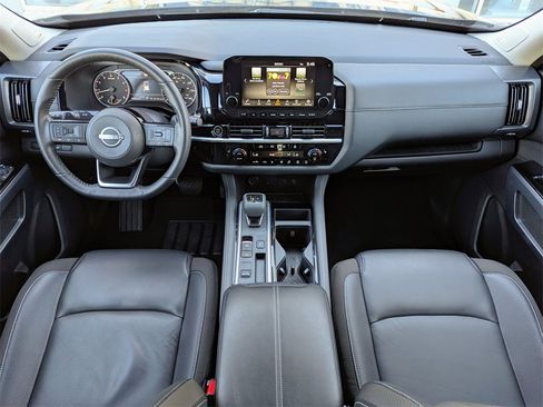 Used 2024 Nissan Pathfinder SL w/ SL Premium Package image 14