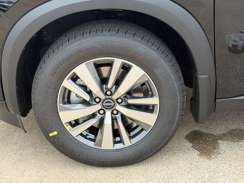 New 2026 Nissan Pathfinder SL FWD image 21