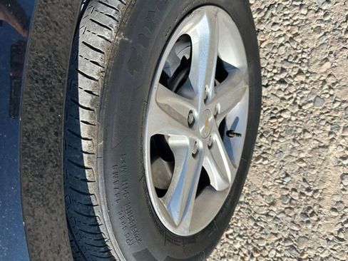 Used 2024 Chevrolet Malibu LT image 44