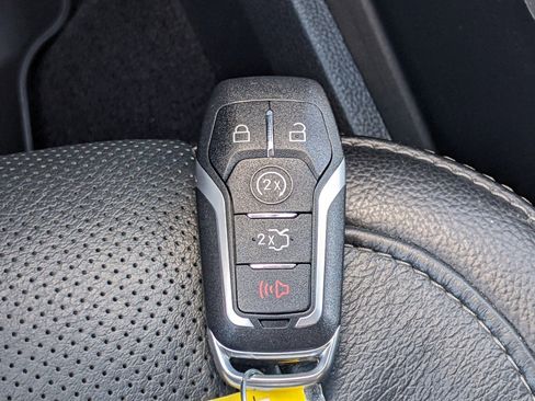 Used 2017 Ford F150 Lariat w/ Equipment Group 502A Luxury image 33