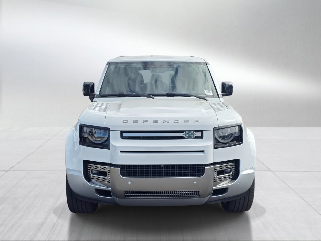 Used 2023 Land Rover Defender 130 SE AWD/4WD image 7