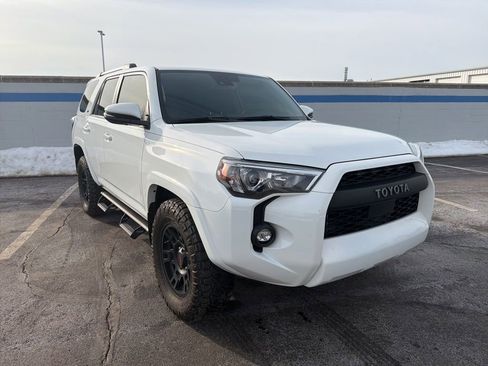 Used 2023 Toyota 4Runner SR5 Premium image 7