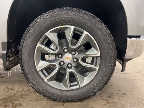New 2026 Chevrolet Silverado 1500 LT AWD/4WD image 18