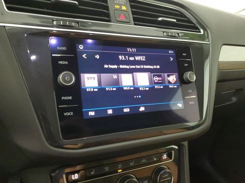 Used 2019 Volkswagen Tiguan SEL FWD image 28