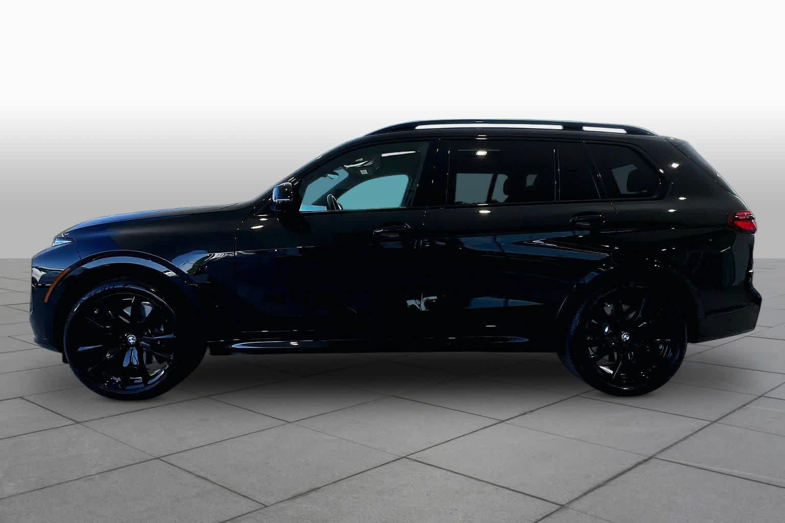 Used 2026 BMW X7 M60i AWD/4WD image 32