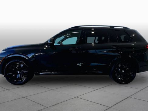 Used 2026 BMW X7 M60i AWD/4WD image 32