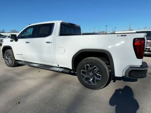 New 2026 GMC Sierra 1500 SLT w/ SLT Premium Plus Package AWD/4WD image 6