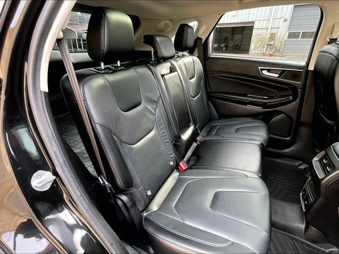 Used 2015 Ford Edge Titanium w/ Equipment Group 301A image 20
