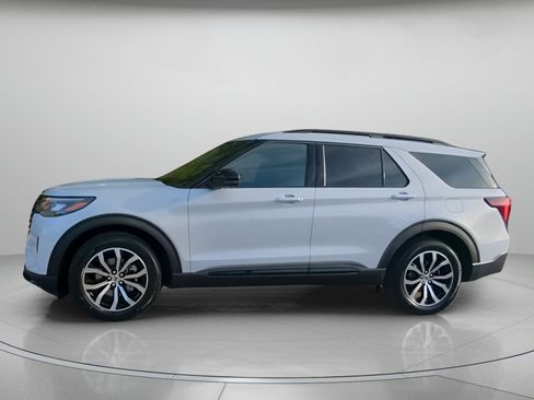 New 2026 Ford Explorer ST-Line RWD image 15