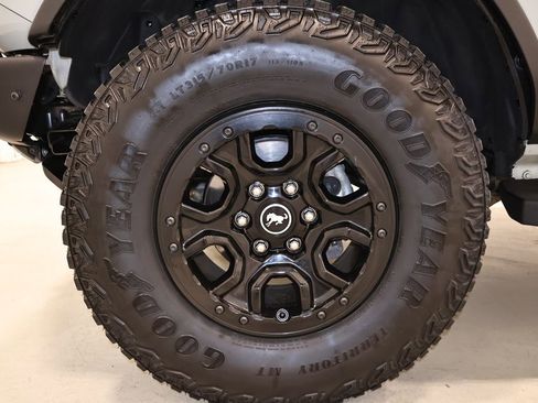 Certified 2023 Ford Bronco Wildtrak image 42