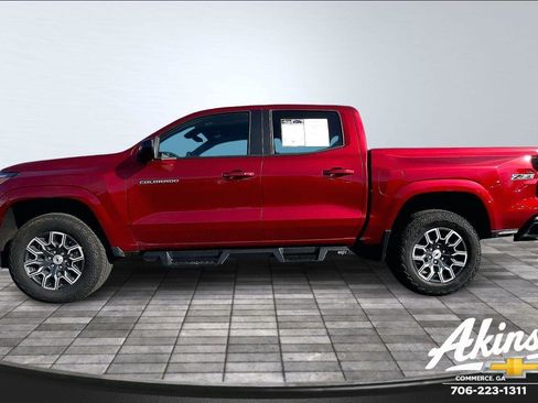 Certified 2024 Chevrolet Colorado Z71 w/ Advanced Trailering Package image 15