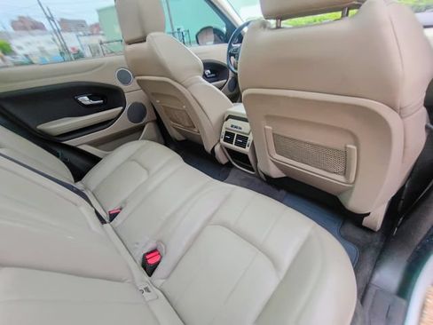 Used 2017 Land Rover Range Rover Evoque SE AWD/4WD image 64
