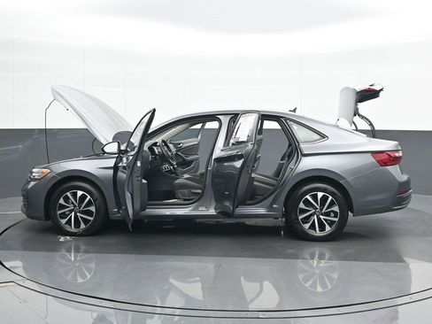 Used 2024 Volkswagen Jetta S image 27