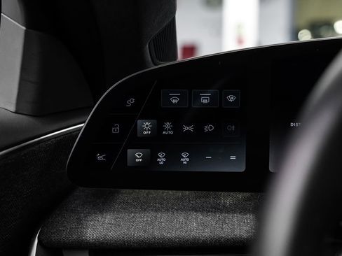 Used 2024 Lucid Air Touring AWD/4WD image 22