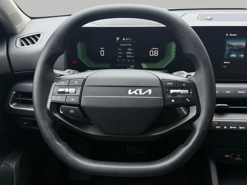 Used 2025 Kia K4 FWD image 73