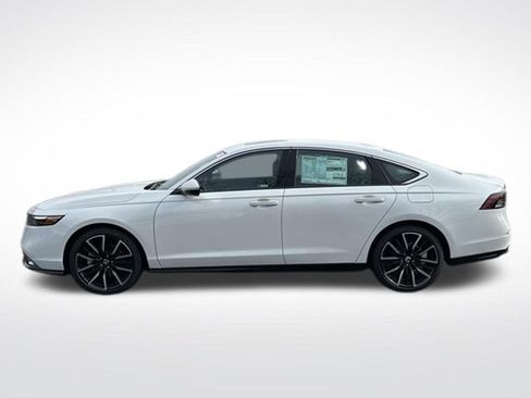 New 2026 Honda Accord Touring image 2