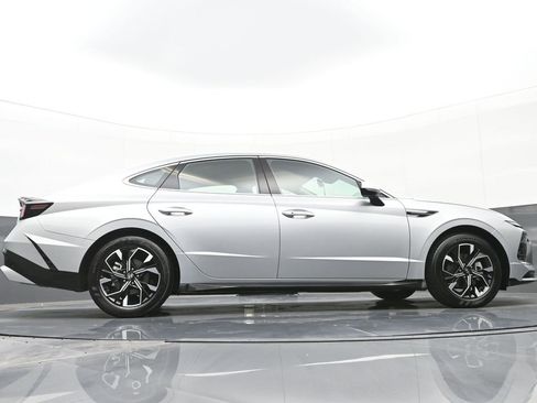 Certified 2025 Hyundai Sonata SEL FWD image 37