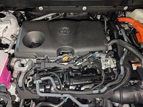 New 2025 Toyota RAV4 LE image 15