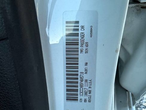 Used 2015 Chrysler 200 Limited w/ Convenience Group image 23