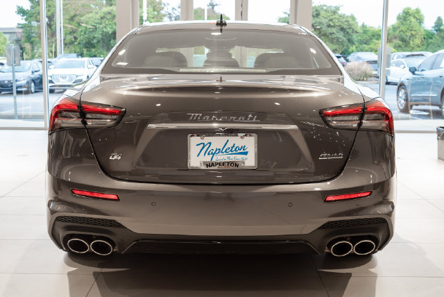 Used 2023 Maserati Ghibli Modena Q4 AWD/4WD image 30