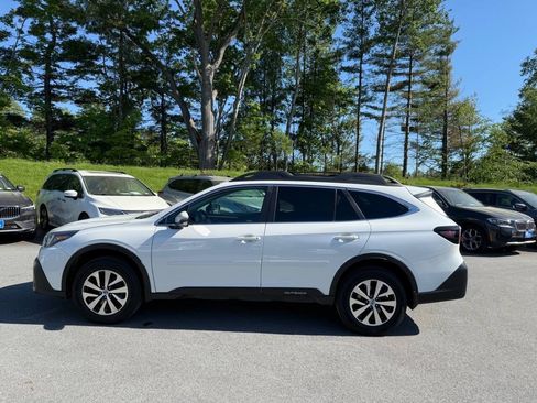 Used 2022 Subaru Outback Premium AWD/4WD image 11