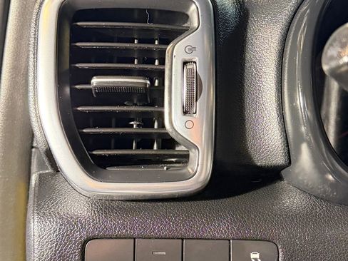 Used 2018 Kia Sportage EX w/ EX Sport Appearance Package FWD image 16