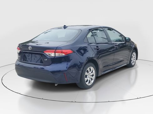 Used 2024 Toyota Corolla LE image 3