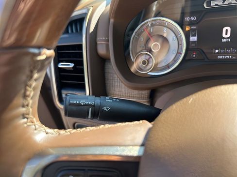 Certified 2022 RAM 2500 Limited image 32