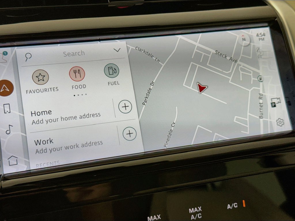 Used 2023 Land Rover Discovery Sport SE AWD/4WD image 16