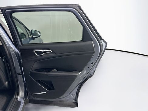 Used 2023 Kia Sportage EX image 31