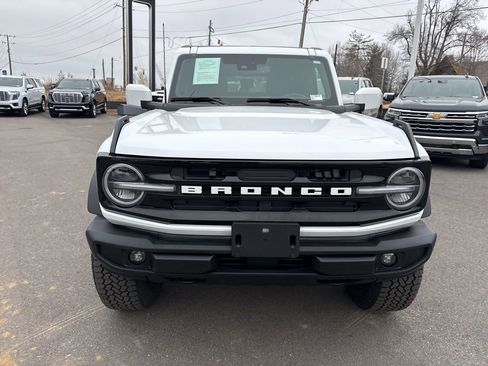 Used 2025 Ford Bronco Outer Banks w/ Sasquatch Package image 8
