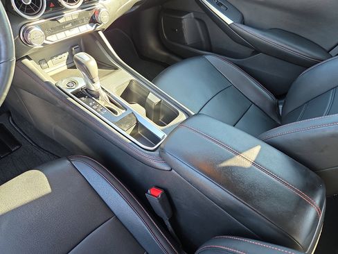 Used 2024 Nissan Sentra SR w/ SR Premium Package image 25