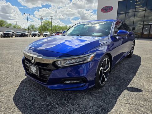 Used 2020 Honda Accord Sport image 3