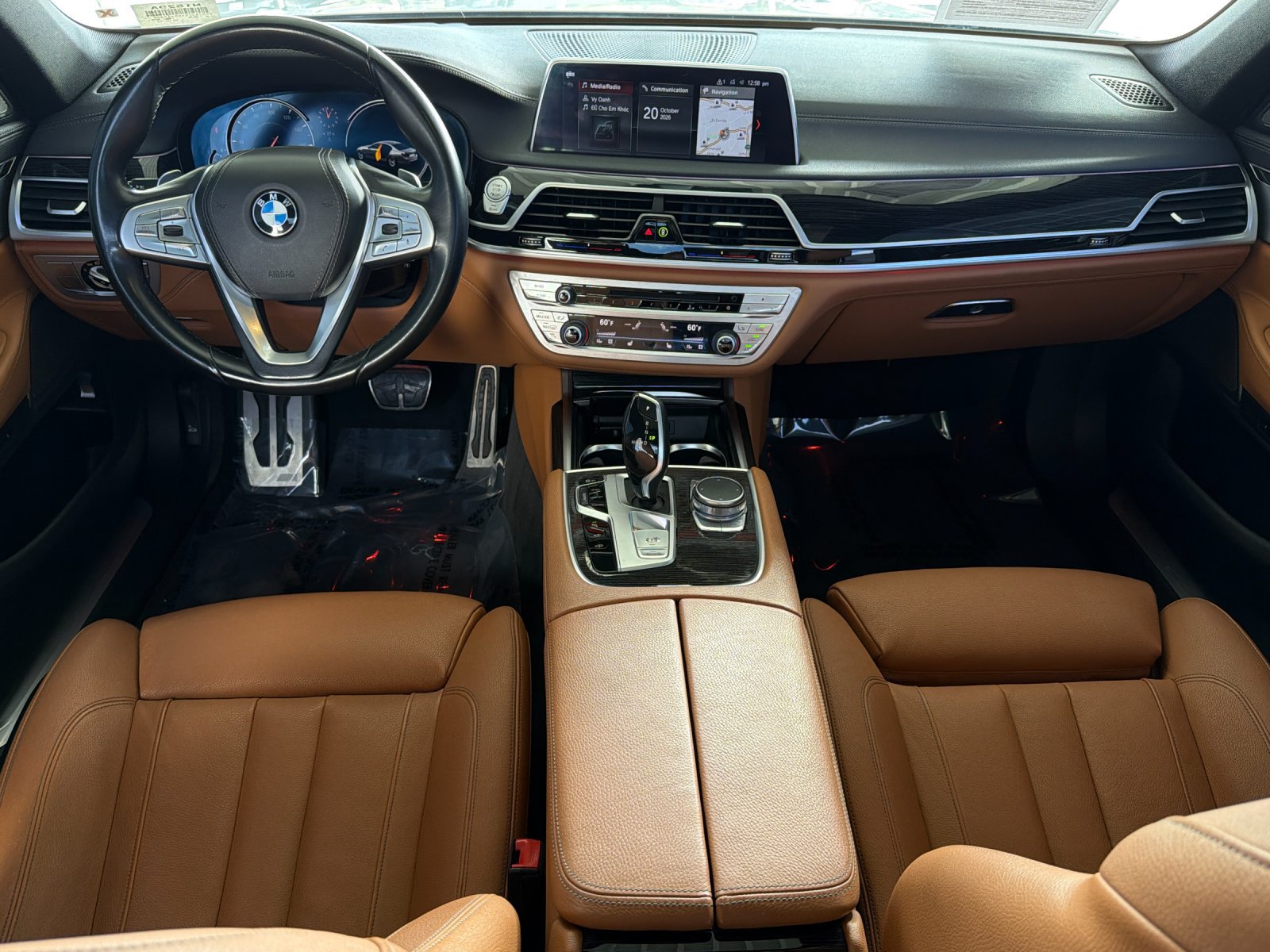 Used 2019 BMW 740i w/ M Sport Package RWD image 12