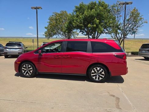 New 2026 Honda Odyssey EX-L image 8