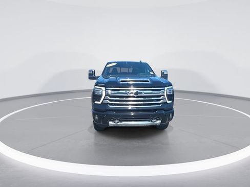 Used 2024 Chevrolet Silverado 2500 High Country w/ High Country Premium Package AWD/4WD image 7