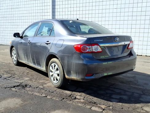 Used 2011 Toyota Corolla LE image 6