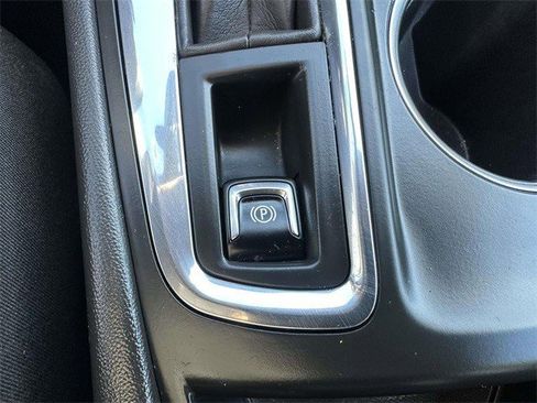 Certified 2023 Chevrolet Equinox LT image 29