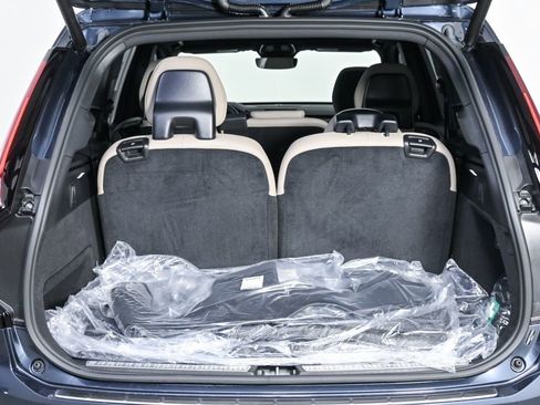 Certified 2026 Volvo XC90 B6 Plus w/ Protection Package Premier AWD/4WD image 34