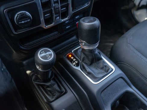 Used 2023 Jeep Wrangler Unlimited Sport AWD/4WD image 20