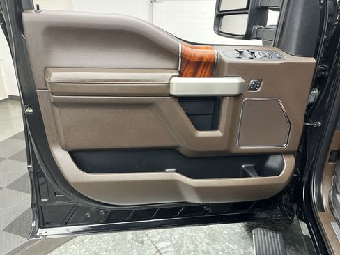 Used 2020 Ford F250 King Ranch w/ King Ranch Ultimate Package image 9