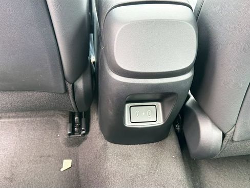Certified 2026 Hyundai Elantra Limited FWD image 27