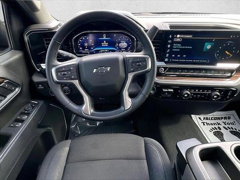 Used 2025 Chevrolet Silverado 1500 RST RWD image 7