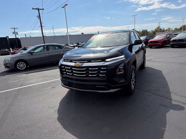 Used 2026 Chevrolet Equinox LT AWD/4WD image 17