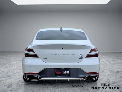 Used 2022 Genesis G70 3.3T Launch Edition RWD image 6
