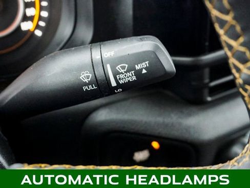 Used 2025 Jeep Gladiator Sport image 20