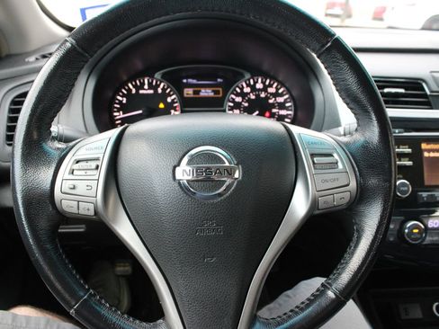 Used 2013 Nissan Altima 2.5 SV FWD image 12