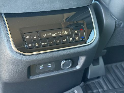 New 2026 INFINITI QX80 Luxe image 29