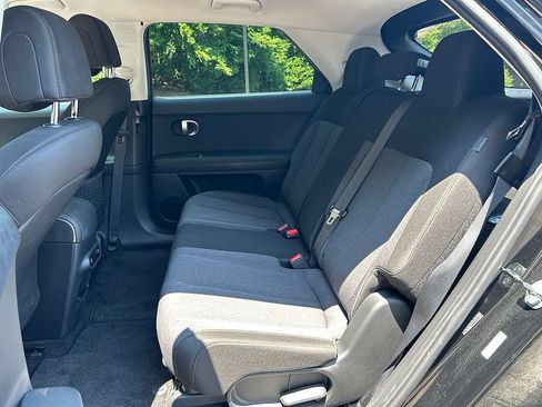 Used 2024 Hyundai Ioniq 5 SE RWD image 16